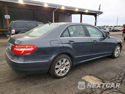 Trzecie zdjęcie samochodu z tyłu: 2013 MERCEDES-BENZ E 350 4MATIC VIN:WDDHF8JB1DA742915 - miniatura
