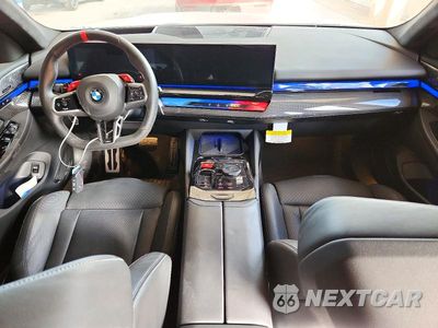 Zdjęcie 8 z 14 samochodu: 2025 BMW M5 TOURING VIN:WBS83GV06SCV84023 - miniatura