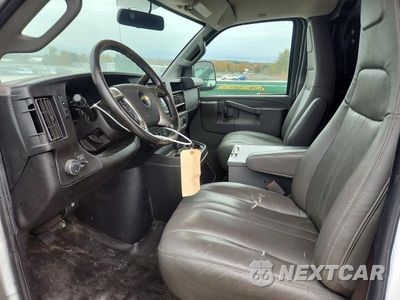 Zdjęcie 7 z 13 samochodu: 2019 CHEVROLET EXPRESS G2500 VIN:1GCWGAFP1K1327178 - miniatura