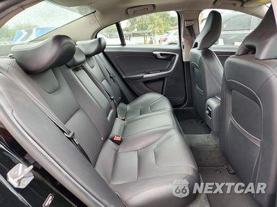 Zdjęcie 10 z 12 samochodu: 2015 VOLVO S60 PREMIER VIN:YV126MFK7F2366424 - miniatura