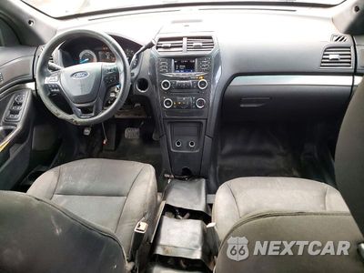 Zdjęcie 8 z 12 samochodu: 2017 FORD EXPLORER POLICE INTERCEPTOR VIN:1FM5K8ARXHGA44288 - miniatura