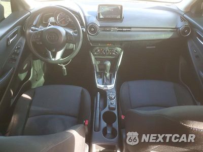 Zdjęcie 8 z 12 samochodu: 2017 TOYOTA YARIS IA BASE VIN:3MYDLBYV2HY177141 - miniatura