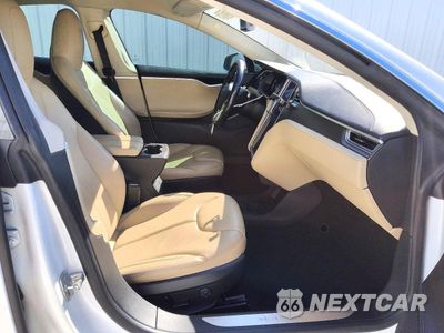 Zdjęcie 13 z 13 samochodu: 2015 TESLA MODEL S 85 VIN:5YJSA1H18FFP68876 - miniatura