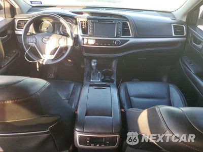 Zdjęcie 8 z 14 samochodu: 2016 TOYOTA HIGHLANDER XLE VIN:5TDKKRFH2GS165320 - miniatura