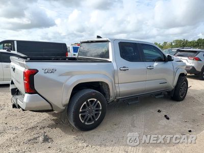 Trzecie zdjęcie samochodu z tyłu: 2024 TOYOTA TACOMA TRD SPORT VIN:3TMKB5FN0RM012064 - miniatura