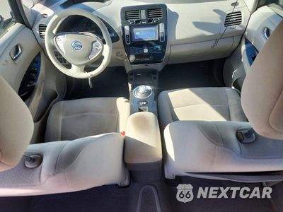 Zdjęcie 8 z 12 samochodu: 2011 NISSAN LEAF SV VIN:JN1AZ0CP2BT009306 - miniatura