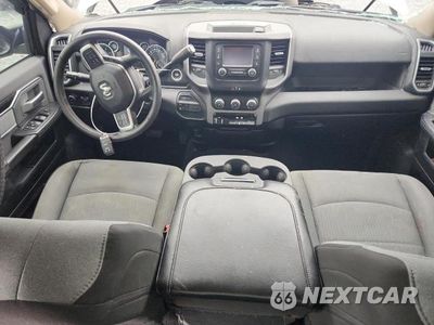 Zdjęcie 8 z 13 samochodu: 2019 RAM 3500 BIG HORN VIN:3C63RRHL0KG724315 - miniatura