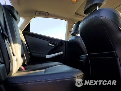 Zdjęcie 10 z 13 samochodu: 2012 TOYOTA PRIUS FOUR VIN:JTDKN3DU1C1529982 - miniatura