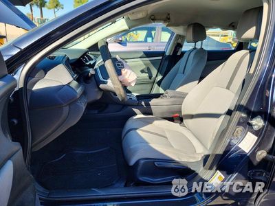 Zdjęcie 7 z 12 samochodu: 2018 HONDA CIVIC LX VIN:2HGFC2F52JH571083 - miniatura