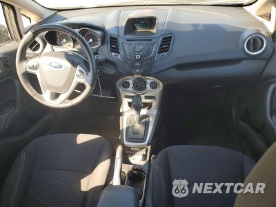 Zdjęcie 8 z 12 samochodu: 2015 FORD FIESTA SE VIN:3FADP4BJ2FM211772 - miniatura