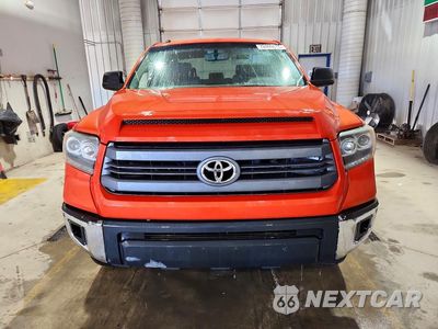 Piąte zdjęcie samochodu w środku: 2016 TOYOTA TUNDRA SR5 VIN:5TFDY5F14GX562380 - miniatura