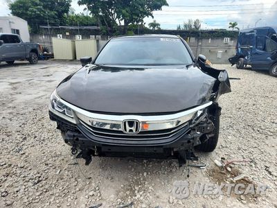 Piąte zdjęcie samochodu w środku: 2017 HONDA ACCORD EXL VIN:1HGCR2F80HA125101 - miniatura