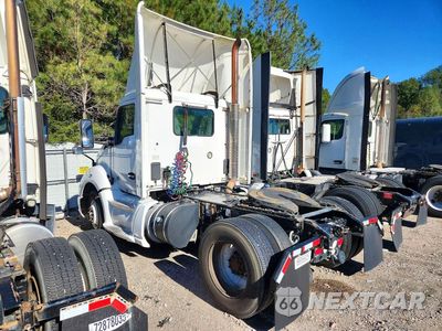 Drugie zdjęcie samochodu z przodu: 2015 KENWORTH T680 SEMI TRUCK VIN:1XKYA48X6FJ462482 - miniatura