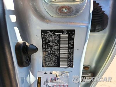 Zdjęcie 12 z 12 samochodu: 2013 TOYOTA PRIUS V FIVE VIN:JTDZN3EU0D3287236 - miniatura