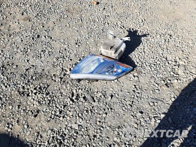 Zdjęcie 12 z 13 samochodu: 2007 TOYOTA PRIUS BASE VIN:JTDKB20U477601138 - miniatura