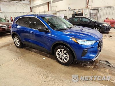Czwarte zdjęcie samochodu z boku: 2023 FORD ESCAPE ACTIVE VIN:1FMCU0GN5PUA14056 - miniatura