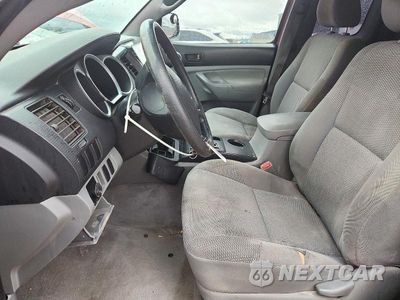 Zdjęcie 7 z 13 samochodu: 2008 TOYOTA TACOMA V6 VIN:5TEUU42NX8Z583906 - miniatura