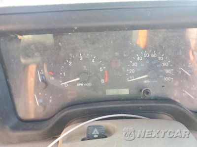 Zdjęcie 9 z 13 samochodu: 1998 JEEP WRANGLER / TJ SE VIN:1J4FY29P1WP707410 - miniatura