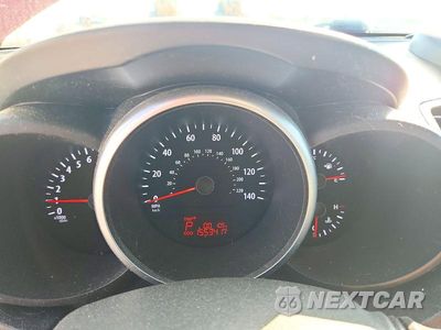 Zdjęcie 9 z 14 samochodu: 2012 KIA SOUL + VIN:KNDJT2A62C7476868 - miniatura