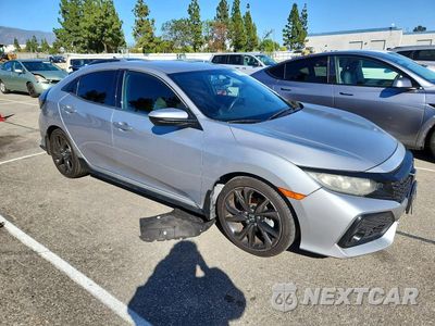 Czwarte zdjęcie samochodu z boku: 2018 HONDA CIVIC SPORT VIN:SHHFK7G42JU226998 - miniatura