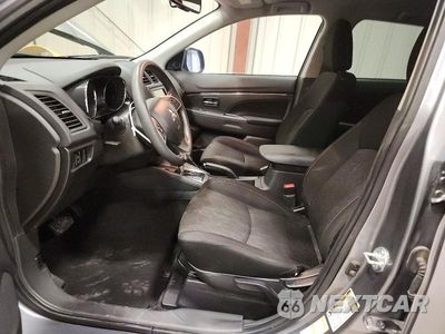 Zdjęcie 7 z 14 samochodu: 2024 MITSUBISHI OUTLANDER SPORT S/SE VIN:JA4ARUAU0RU025564 - miniatura