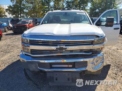 Piąte zdjęcie samochodu w środku: 2018 CHEVROLET SILVERADO K2500 HEAVY DUTY VIN:1GC2KUEG0JZ240615 - miniatura