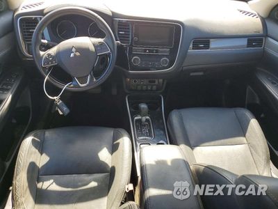 Zdjęcie 8 z 13 samochodu: 2019 MITSUBISHI OUTLANDER SE VIN:JA4AZ3A37KZ027354 - miniatura