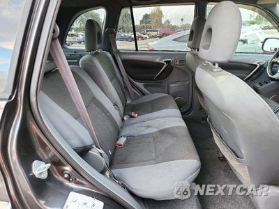 Zdjęcie 11 z 13 samochodu: 2003 TOYOTA RAV4 BASE VIN:JTEGH20V830104640 - miniatura