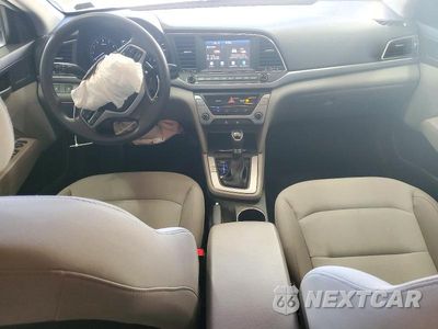 Zdjęcie 8 z 13 samochodu: 2018 HYUNDAI ELANTRA SEL VIN:5NPD84LF7JH219558 - miniatura