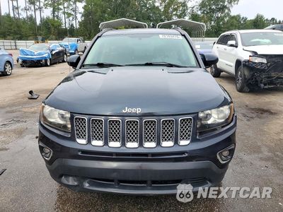 Piąte zdjęcie samochodu w środku: 2014 JEEP COMPASS LATITUDE VIN:1C4NJCEA3ED674813 - miniatura