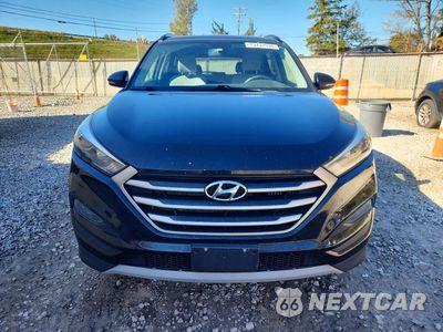 Piąte zdjęcie samochodu w środku: 2018 HYUNDAI TUCSON VALUE VIN:KM8J33A2XJU689614 - miniatura