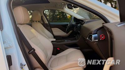 Piąte zdjęcie samochodu w środku: 2018 JAGUAR F-PACE PRESTIGE VIN:SADCK2EV3JA271285 - miniatura