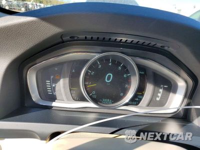 Zdjęcie 9 z 12 samochodu: 2015 VOLVO V60 PREMIER VIN:YV1612SK4F1245964 - miniatura