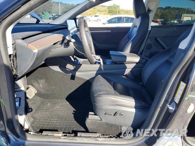 Zdjęcie 7 z 13 samochodu: 2024 TESLA MODEL Y VIN:7SAYGDED4RF091194 - miniatura