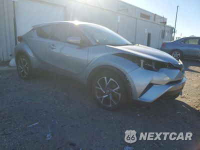 Czwarte zdjęcie samochodu z boku: 2019 TOYOTA C-HR XLE VIN:JTNKHMBX1K1017434 - miniatura