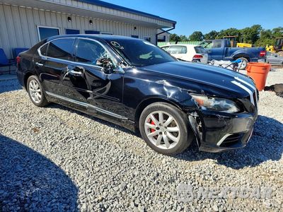 Czwarte zdjęcie samochodu z boku: 2013 LEXUS LS 460L VIN:JTHDL1EF3D5005731 - miniatura
