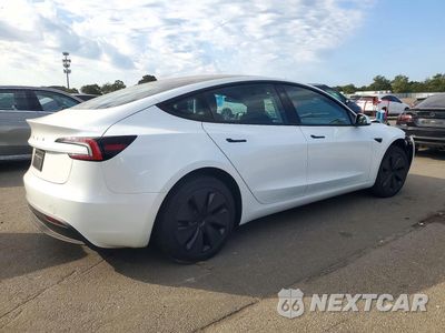 Trzecie zdjęcie samochodu z tyłu: 2026 TESLA MODEL 3 VIN:5YJ3E1EA3TF190033 - miniatura