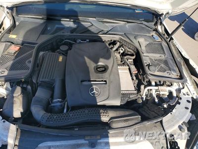 Zdjęcie 11 z 12 samochodu: 2015 MERCEDES-BENZ C 300 4MATIC VIN:55SWF4KB1FU010253 - miniatura