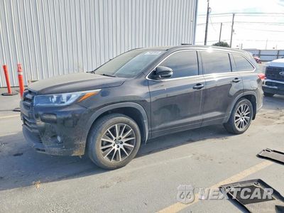 2018 TOYOTA HIGHLANDER SE 5TDJZRFH6JS540656 - główne zdjęcie licytacji z USA - miniatura