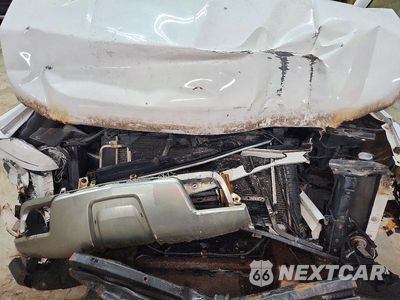 Zdjęcie 12 z 13 samochodu: 2012 CHEVROLET SUBURBAN K1500 LT VIN:1GNSKJE70CR320831 - miniatura