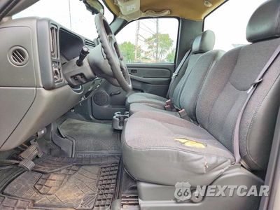 Zdjęcie 7 z 12 samochodu: 2006 CHEVROLET SILVERADO C1500 VIN:3GCEC14X76G152615 - miniatura