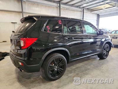 Trzecie zdjęcie samochodu z tyłu: 2019 HONDA PASSPORT SPORT VIN:5FNYF8H21KB026214 - miniatura