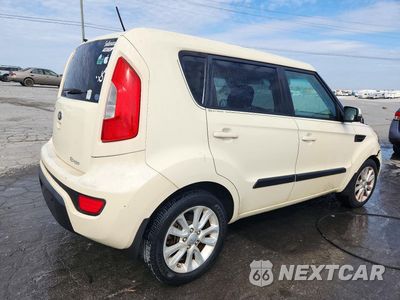 Trzecie zdjęcie samochodu z tyłu: 2013 KIA SOUL + VIN:KNDJT2A6XD7524151 - miniatura