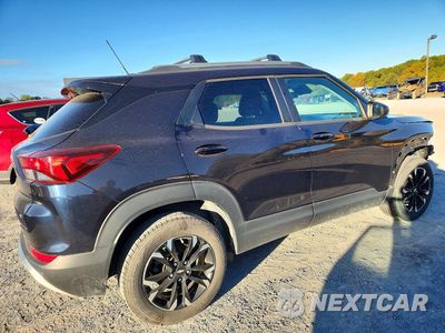 Trzecie zdjęcie samochodu z tyłu: 2021 CHEVROLET TRAILBLAZER LT VIN:KL79MRSL5MB040377 - miniatura