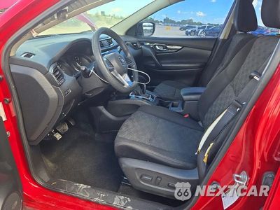 Zdjęcie 7 z 13 samochodu: 2017 NISSAN ROGUE SPORT SV VIN:JN1BJ1CP5HW036797 - miniatura
