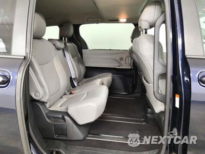 Zdjęcie 11 z 13 samochodu: 2025 TOYOTA SIENNA XLE 8-PASSENGER VIN:5TDYRKEC6SS238586 - miniatura