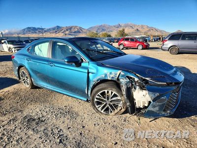 Czwarte zdjęcie samochodu z boku: 2025 TOYOTA CAMRY XLE VIN:4T1DBADKXSU521828 - miniatura