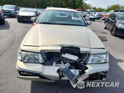 Piąte zdjęcie samochodu w środku: 2005 MERCURY GRAND MARQUIS GS VIN:2MEFM74W15X607277 - miniatura