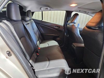 Zdjęcie 10 z 12 samochodu: 2016 TOYOTA PRIUS FOUR VIN:JTDKARFU0G3527422 - miniatura