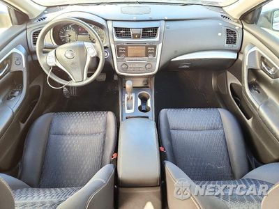 Zdjęcie 8 z 13 samochodu: 2016 NISSAN ALTIMA 2.5 S VIN:1N4AL3AP4GC241454 - miniatura
